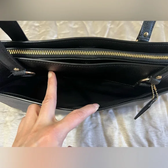 Coach Addison Tote - black crossgrain leather - Picture 14 of 16